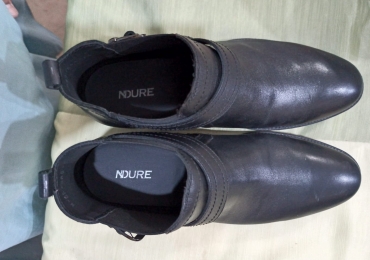 Long Boots in Excellent Condition ( Used only three times )